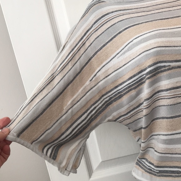 White House Black Market Short Sleeved Sweater - Picture 2 of 9